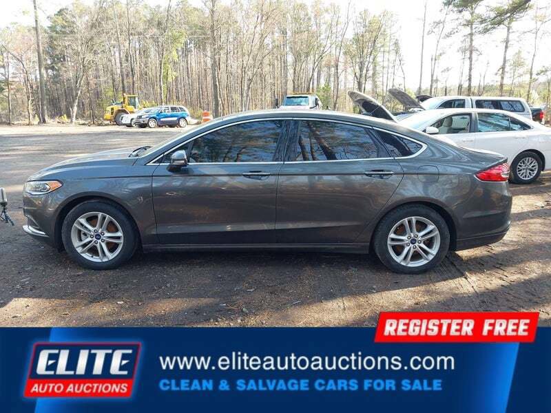 Used 2018 Ford Fusion SE w/ Fusion SE Technology Package image 29