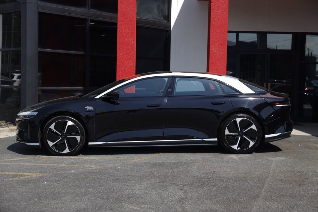 Used 2023 Lucid Air Touring image 3