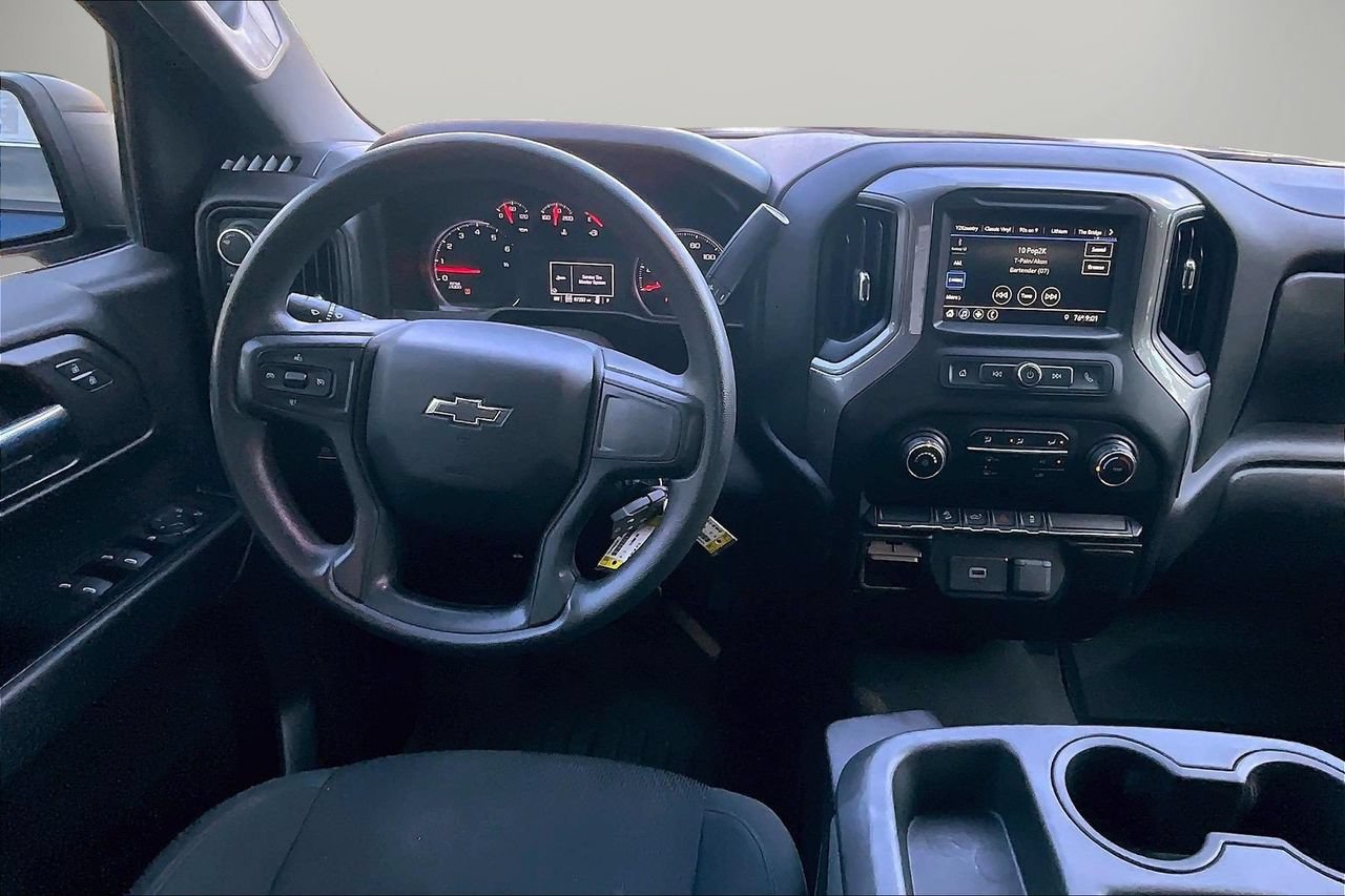 Used 2019 Chevrolet Silverado 1500 Custom Trail Boss w/ Custom Convenience Package AWD/4WD image 10