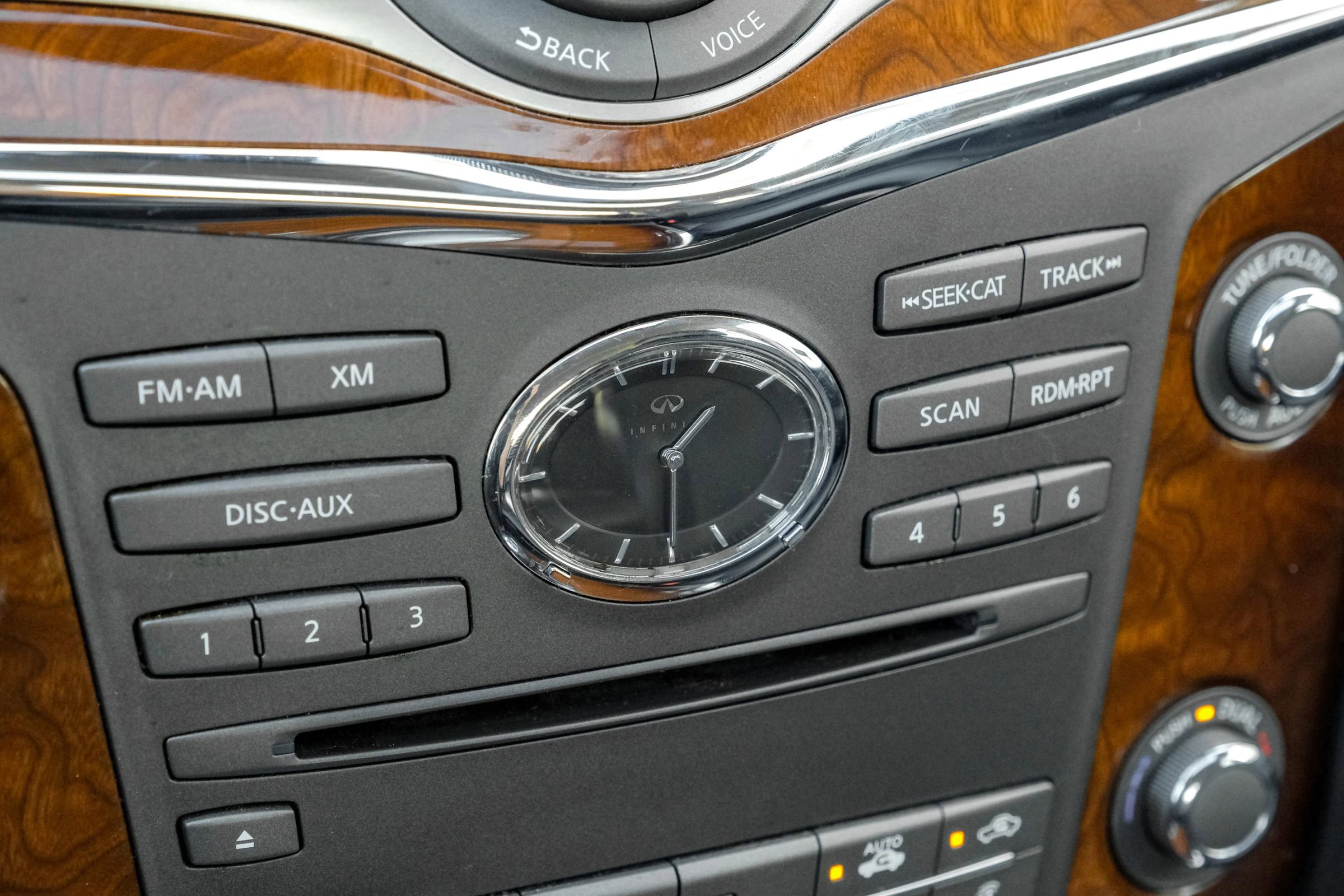 Used 2016 INFINITI QX80 4WD w/ Deluxe Technology Package image 33