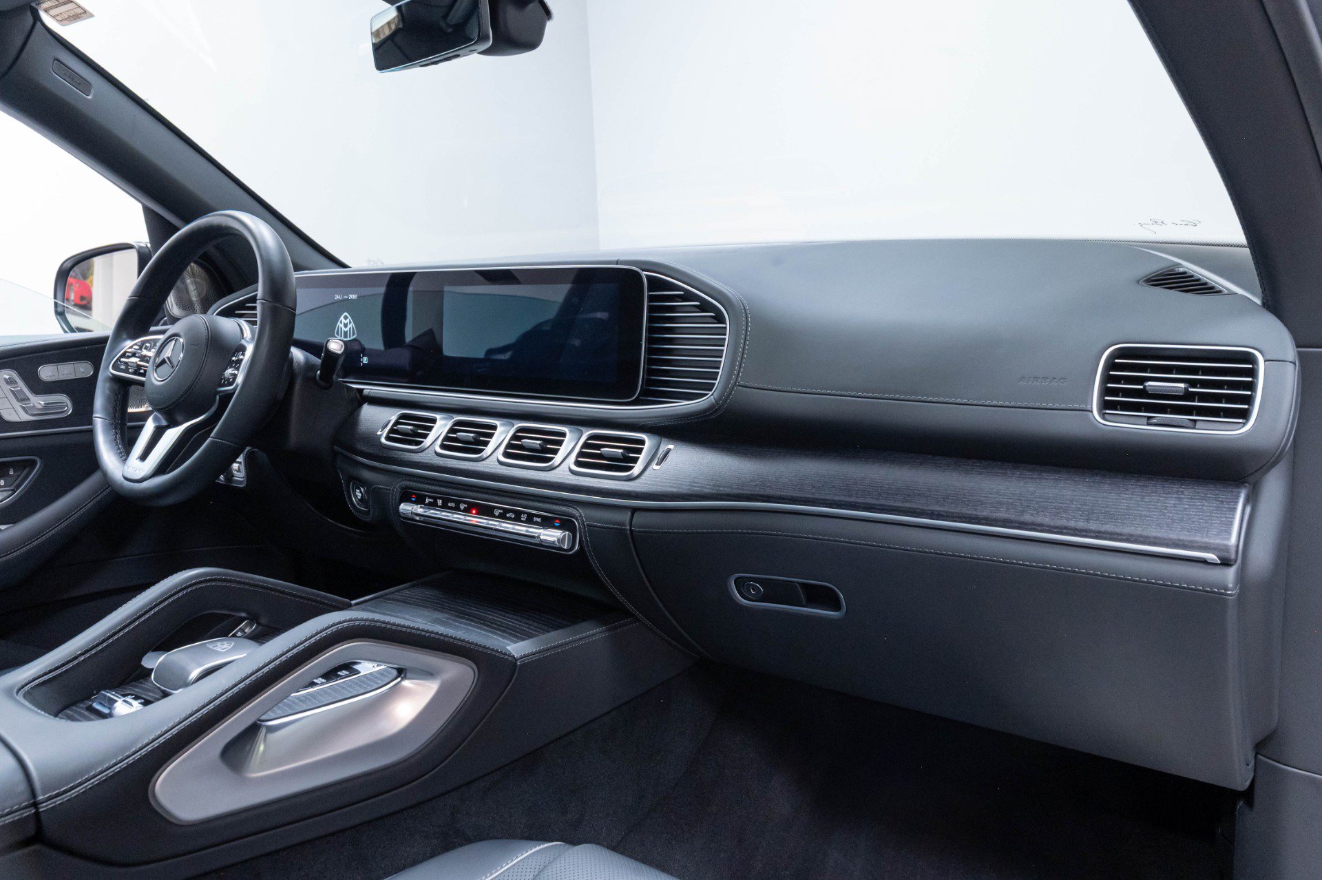 Used 2022 Mercedes-Benz Maybach GLS 600 4MATIC image 52