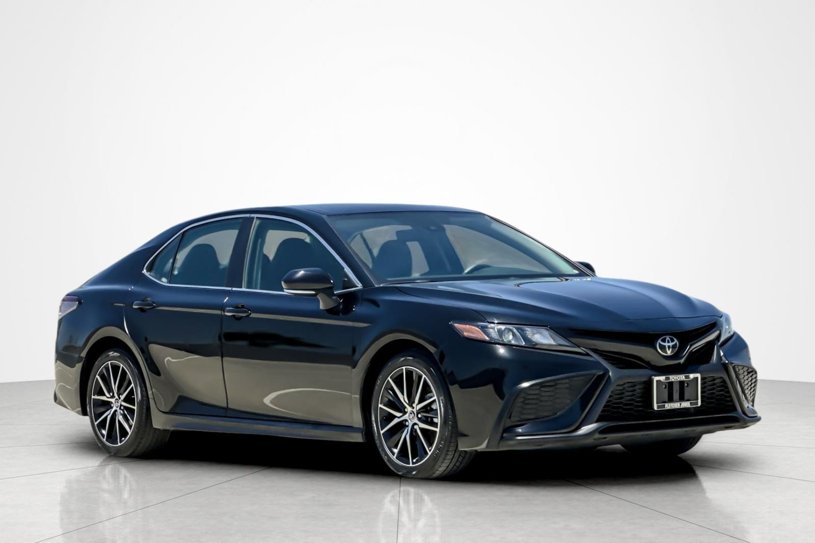 Certified 2022 Toyota Camry SE FWD image 7