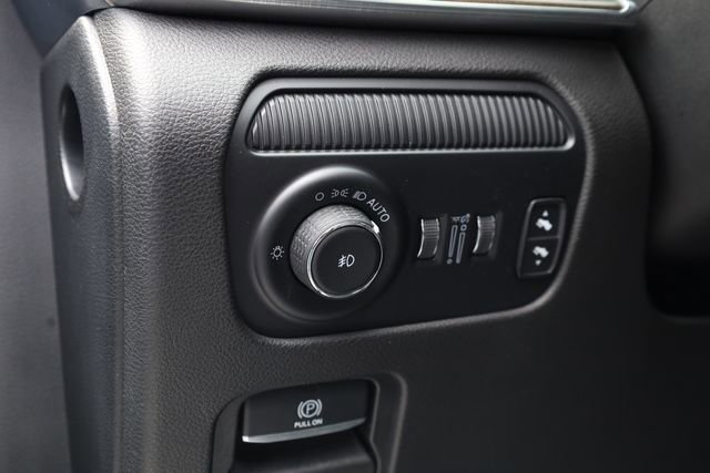 Certified 2023 Jeep Grand Wagoneer 4WD image 13