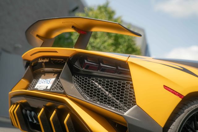 Used 2016 Lamborghini Aventador LP 750-4 Superveloce AWD/4WD image 32