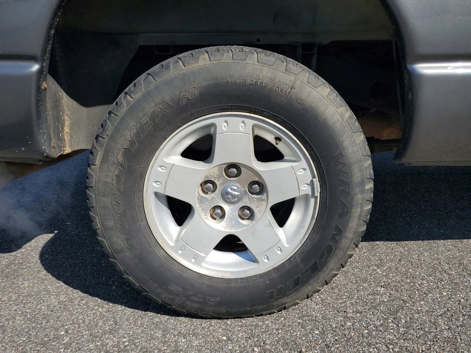 Used 2005 Dodge Ram 1500 Truck SLT RWD image 6