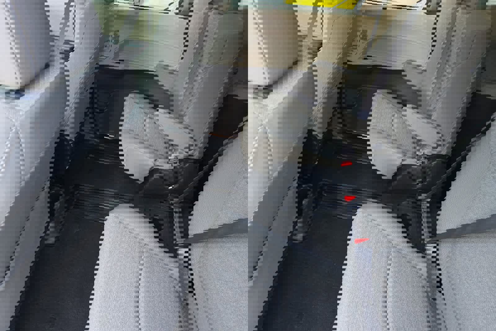 Used 2024 Toyota Sienna LE image 4