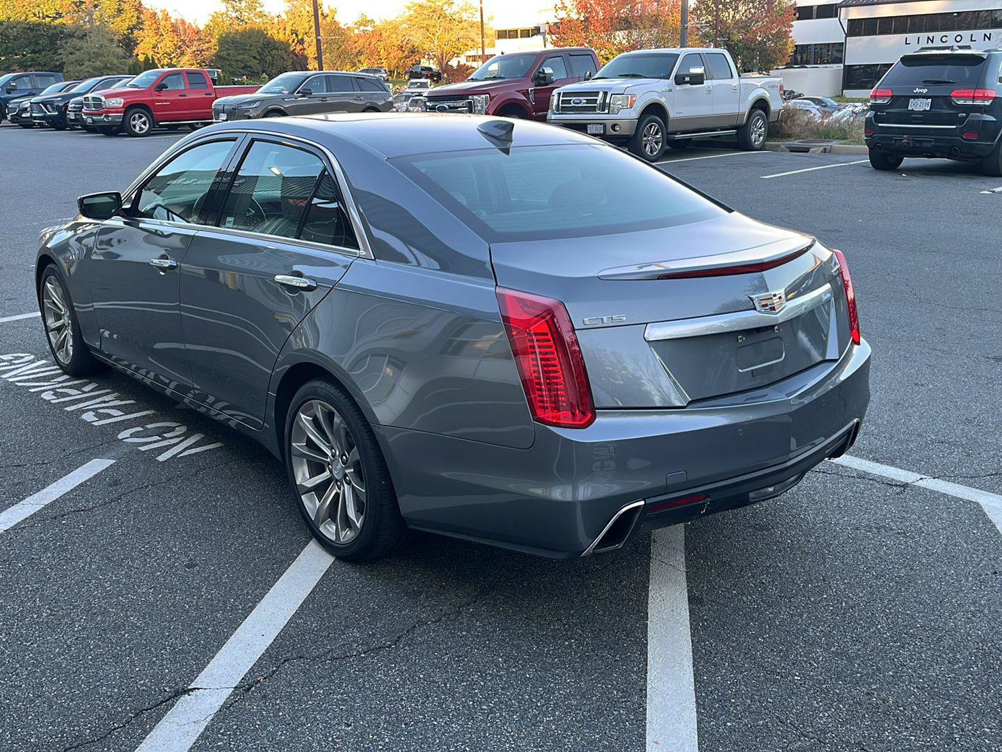 Used 2019 Cadillac CTS Luxury RWD image 4