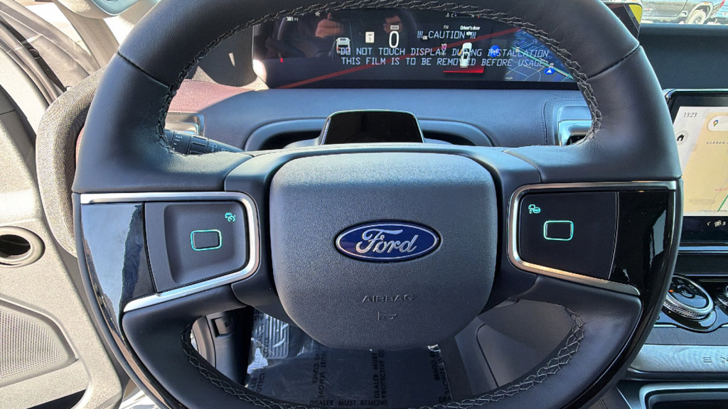 New 2025 Ford Expedition Platinum w/ Platinum Ultimate Package AWD/4WD image 18