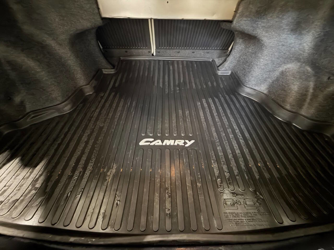 Used 2017 Toyota Camry SE w/ Moonroof Package image 15