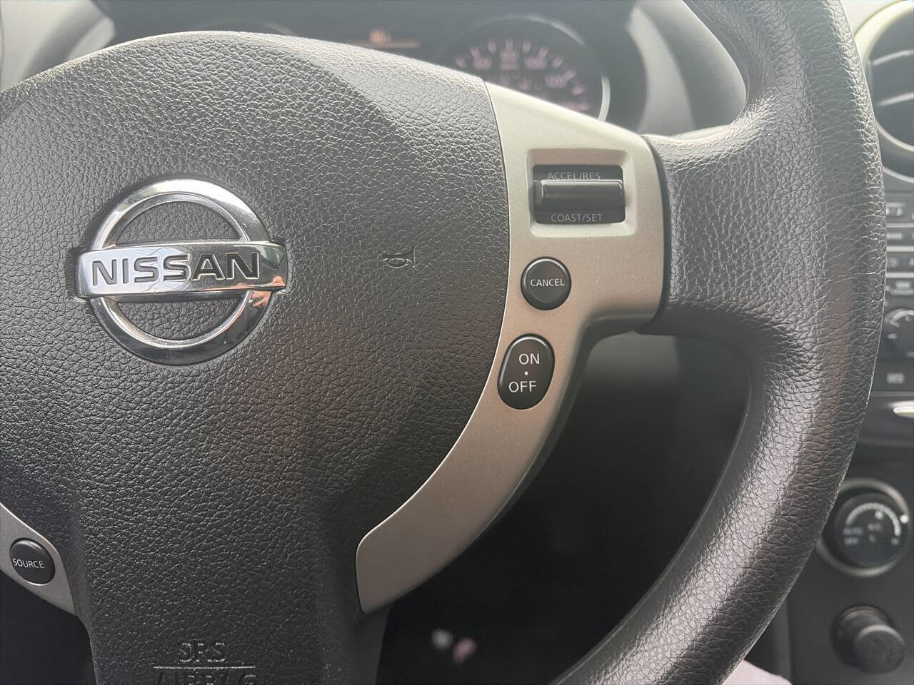 Used 2013 Nissan Rogue SV w/ Premium Pkg image 33