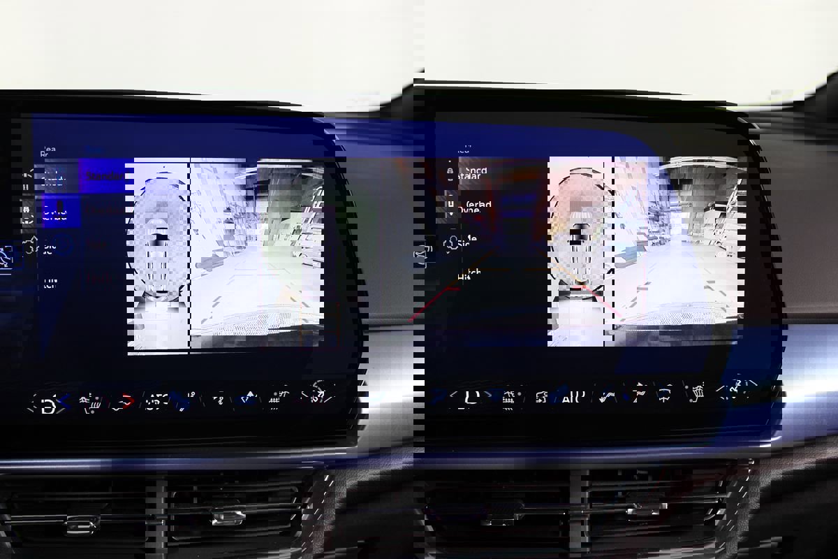 Used 2024 Chevrolet Equinox EV LT image 20