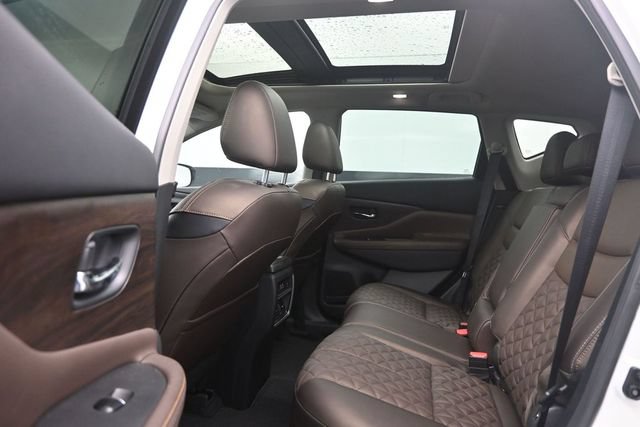 Used 2024 Nissan Murano Platinum w/ Cargo Package FWD image 10