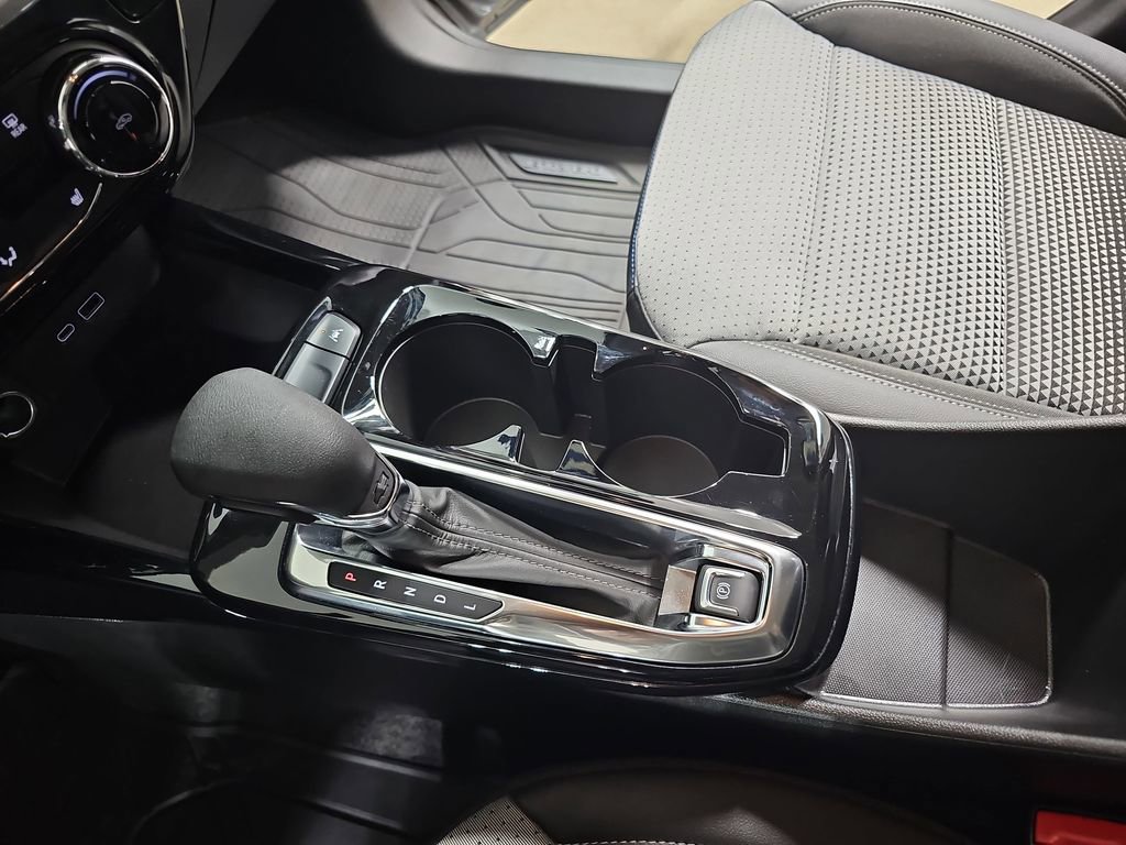 Certified 2024 Chevrolet Trax LT w/ Driver Confidence Package image 29