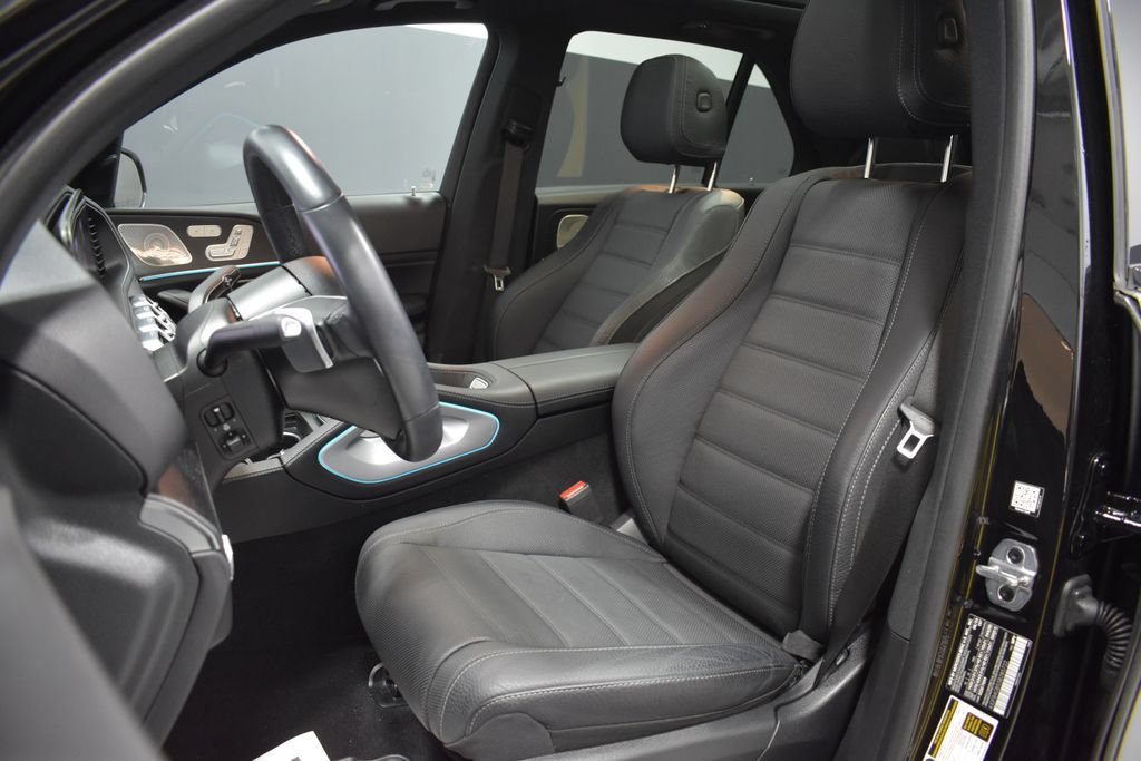 Used 2025 Mercedes-Benz GLE 450e 4MATIC image 5