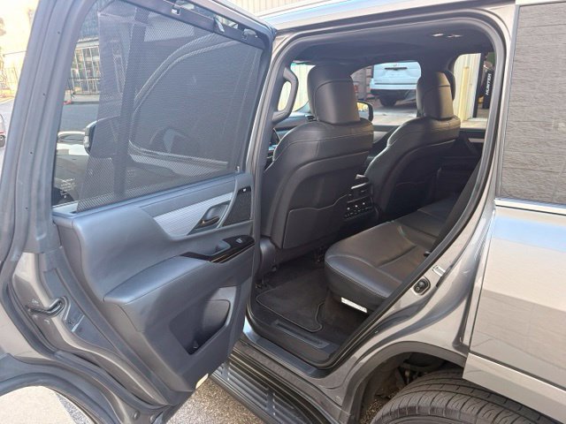 Used 2022 Lexus LX 600 F Sport w/ Accessory Package (Z1) AWD/4WD image 11
