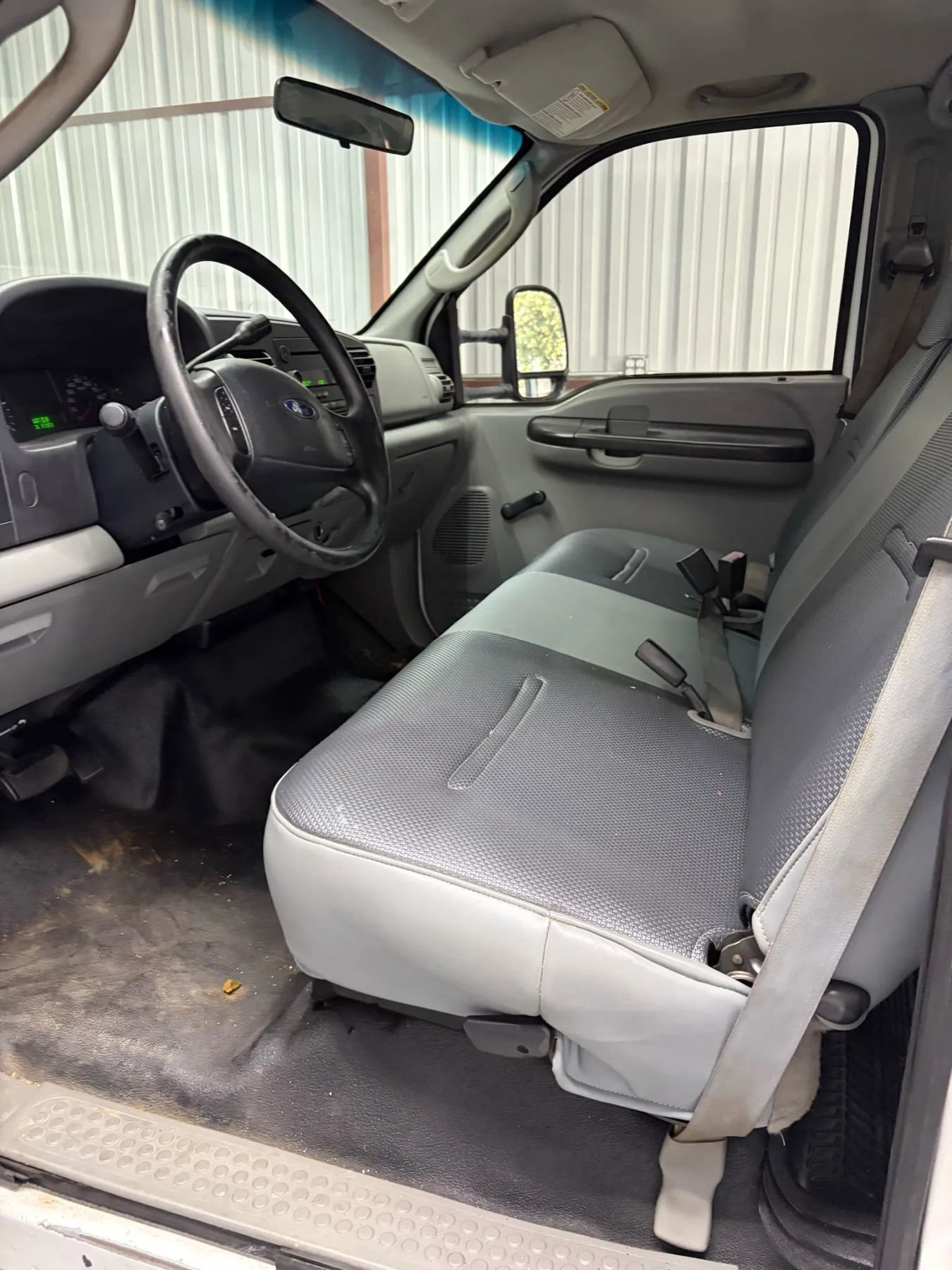 Used 2005 Ford F450 2WD Crew Cab Super Duty image 28