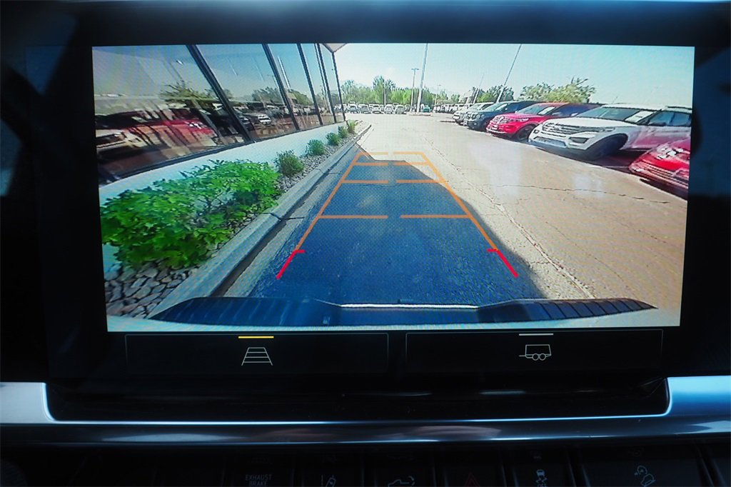 Used 2024 Chevrolet Silverado 2500 LT image 9