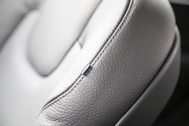 New 2025 Volvo V90 B6 Cross Country Plus w/ Protection Package Premier image 25