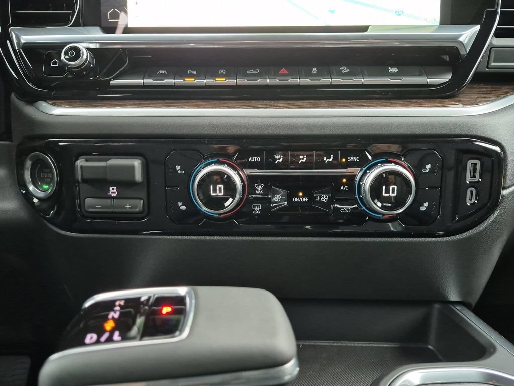 New 2026 GMC Sierra 1500 Elevation w/ Elevation Premium Package AWD/4WD image 19