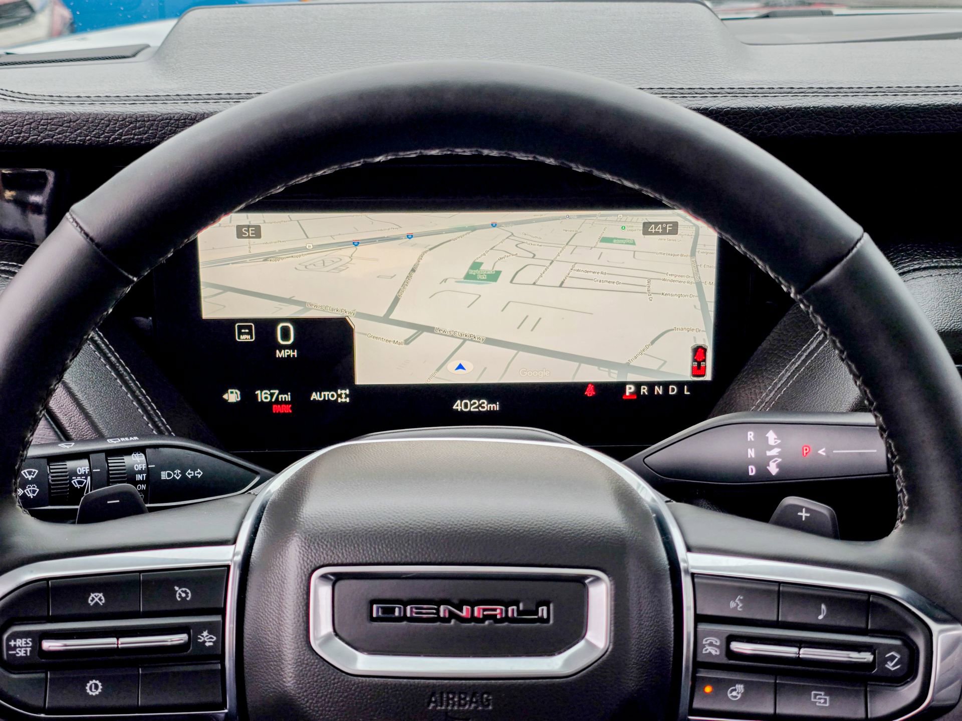 Used 2025 GMC Yukon XL Denali w/ Sun & Power Step Package image 45