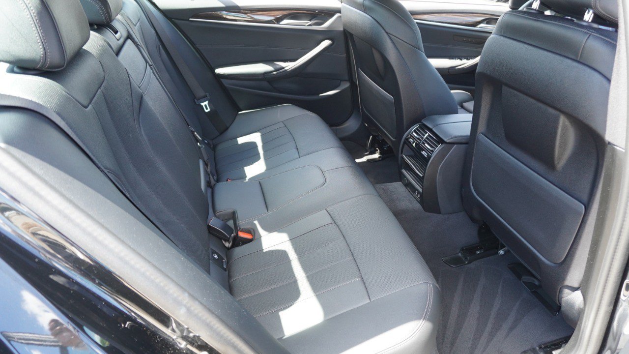 Used 2023 BMW 530i w/ M Sport Package RWD image 31