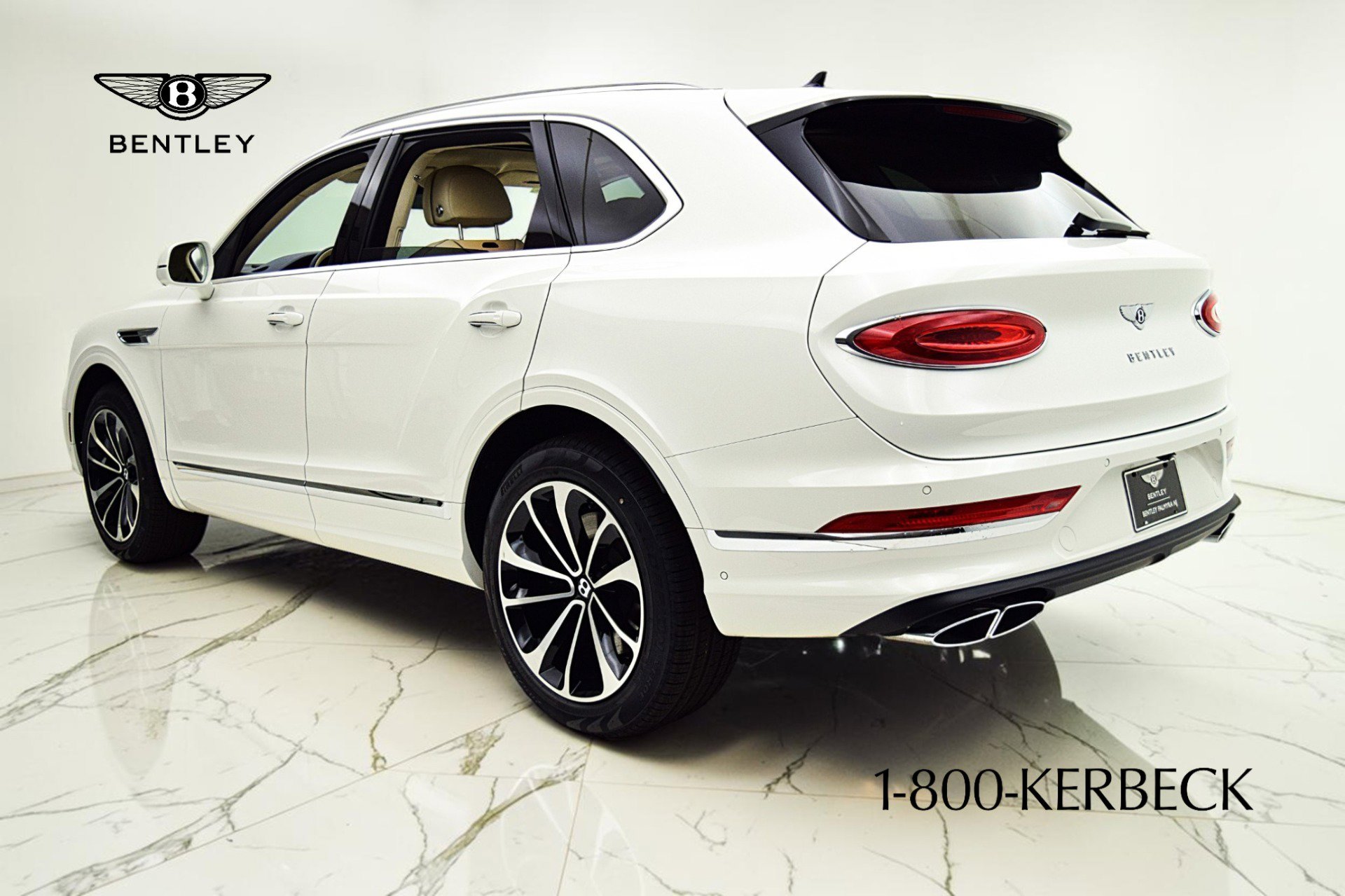 Used 2024 Bentley Bentayga AWD/4WD image 10