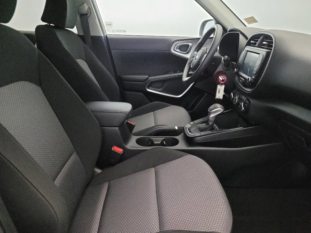 Used 2021 Kia Soul LX image 21