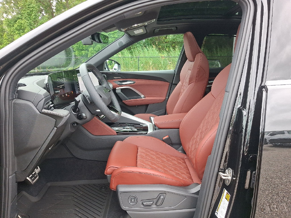New 2026 Audi SQ5 Premium Plus AWD/4WD image 6