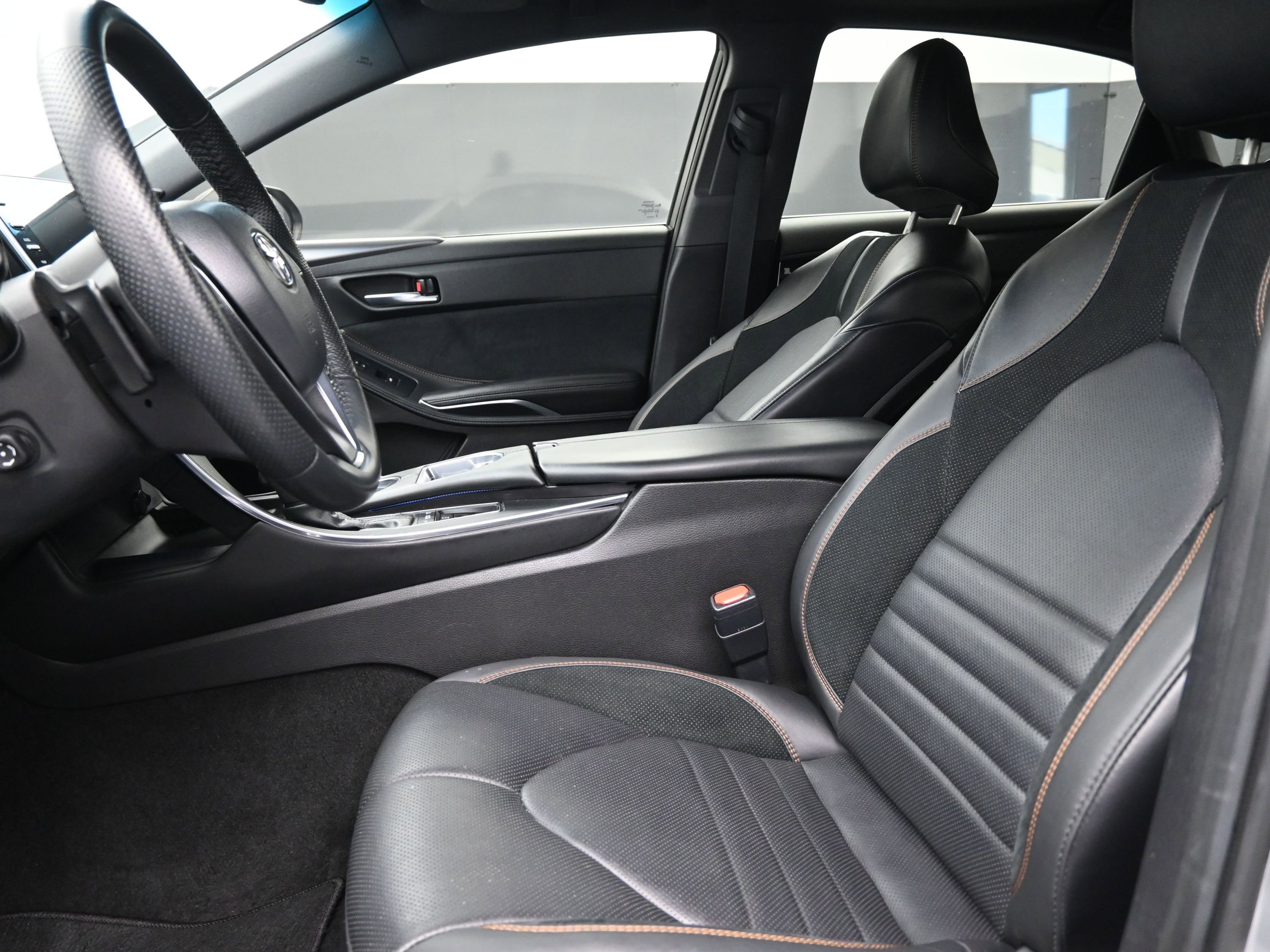 Used 2022 Toyota Avalon Touring image 20