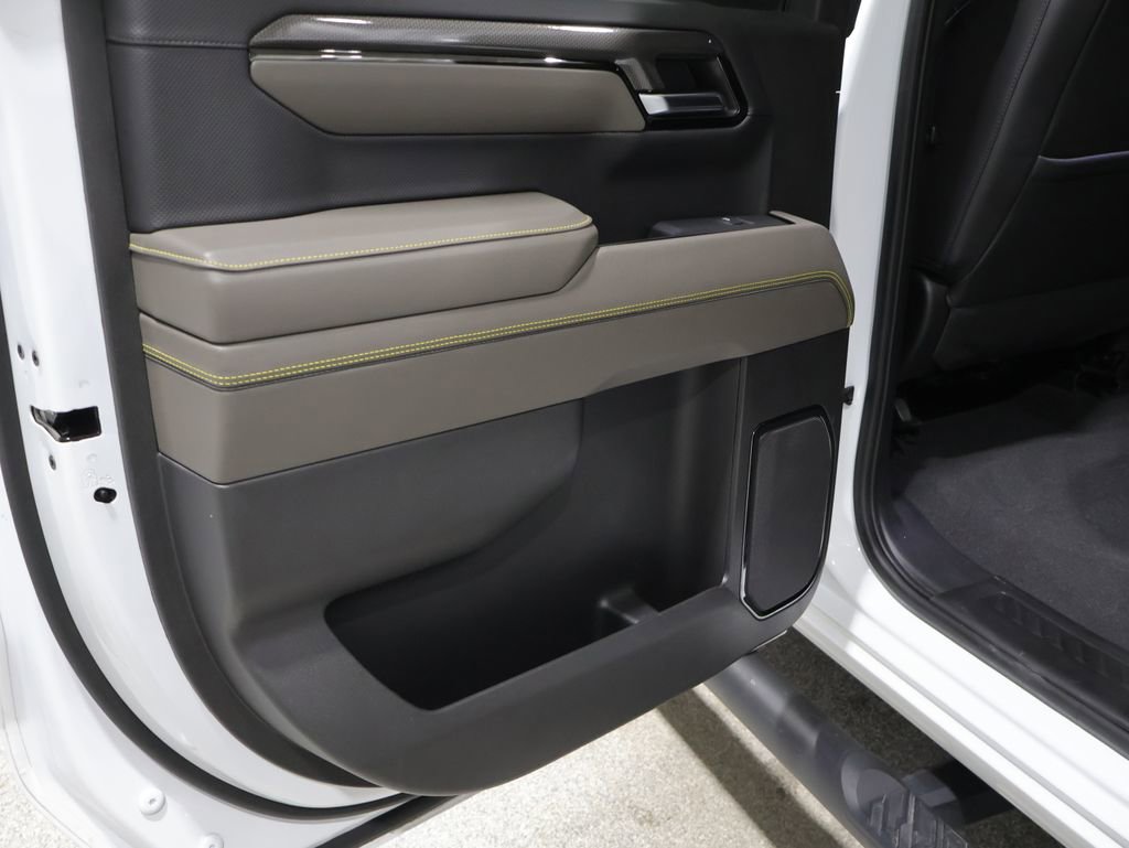 Used 2024 Chevrolet Silverado 1500 ZR2 w/ Technology Package image 20