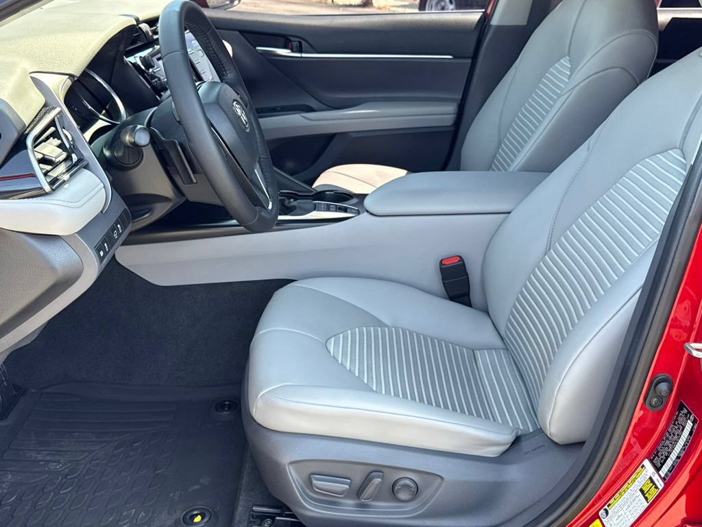 Certified 2020 Toyota Camry SE FWD image 19