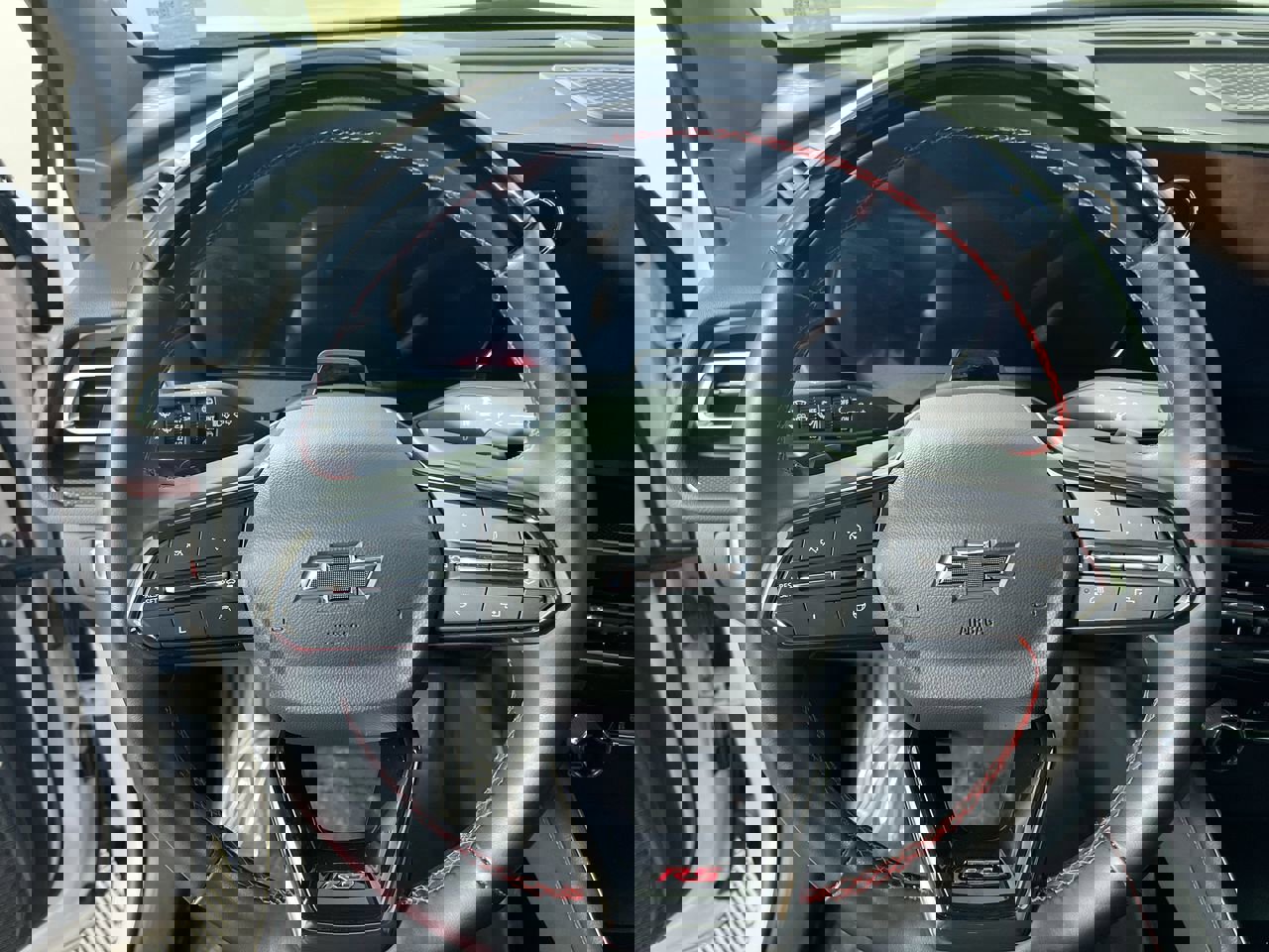 Used 2024 Chevrolet Traverse RS w/ LPO, Floor Liner Package image 15