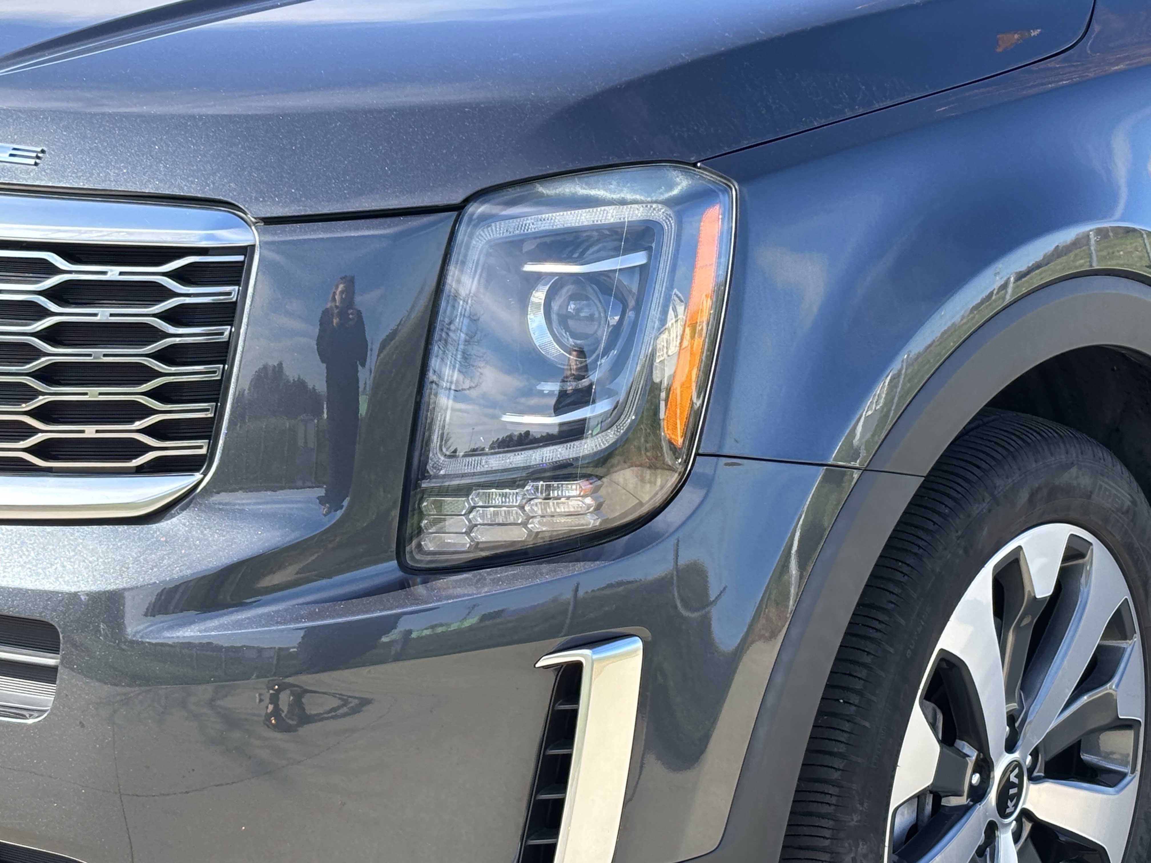 Used 2020 Kia Telluride EX w/ EX Premium Package image 6