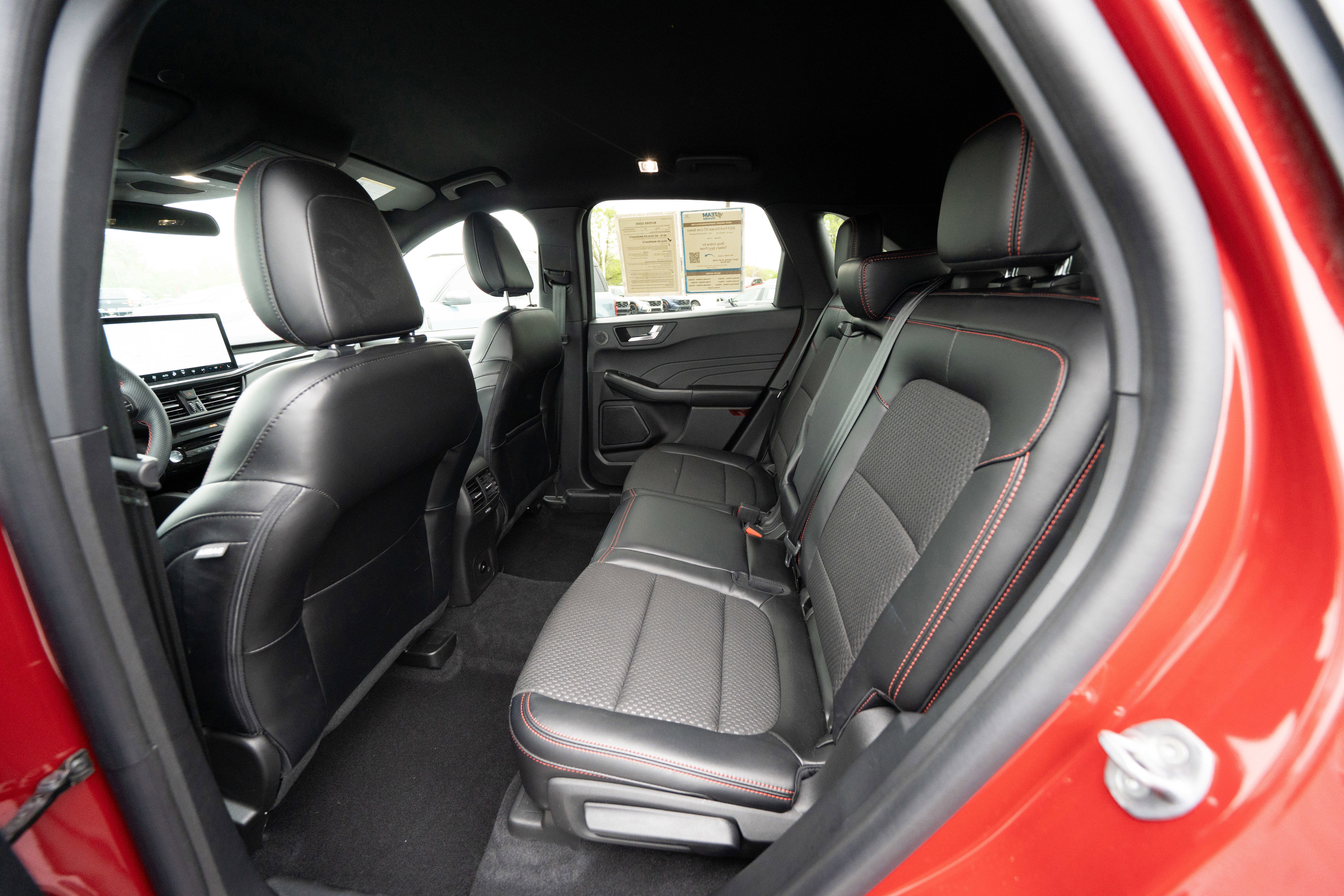 Used 2023 Ford Escape ST-Line Select w/ Tech Pack #2 AWD/4WD image 23