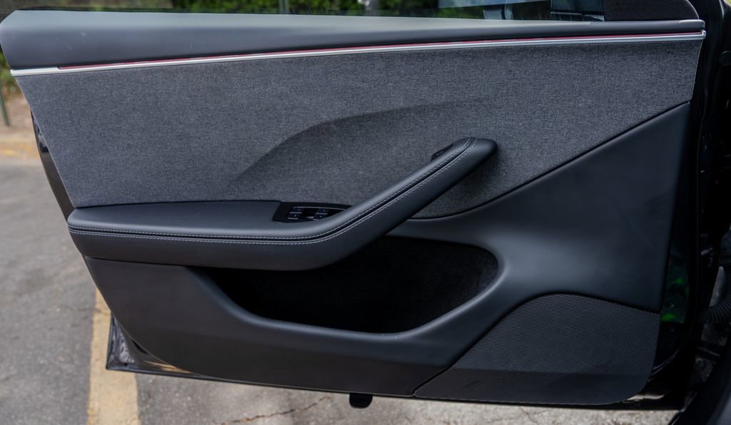 Used 2024 Tesla Model 3 Long Range RWD image 14