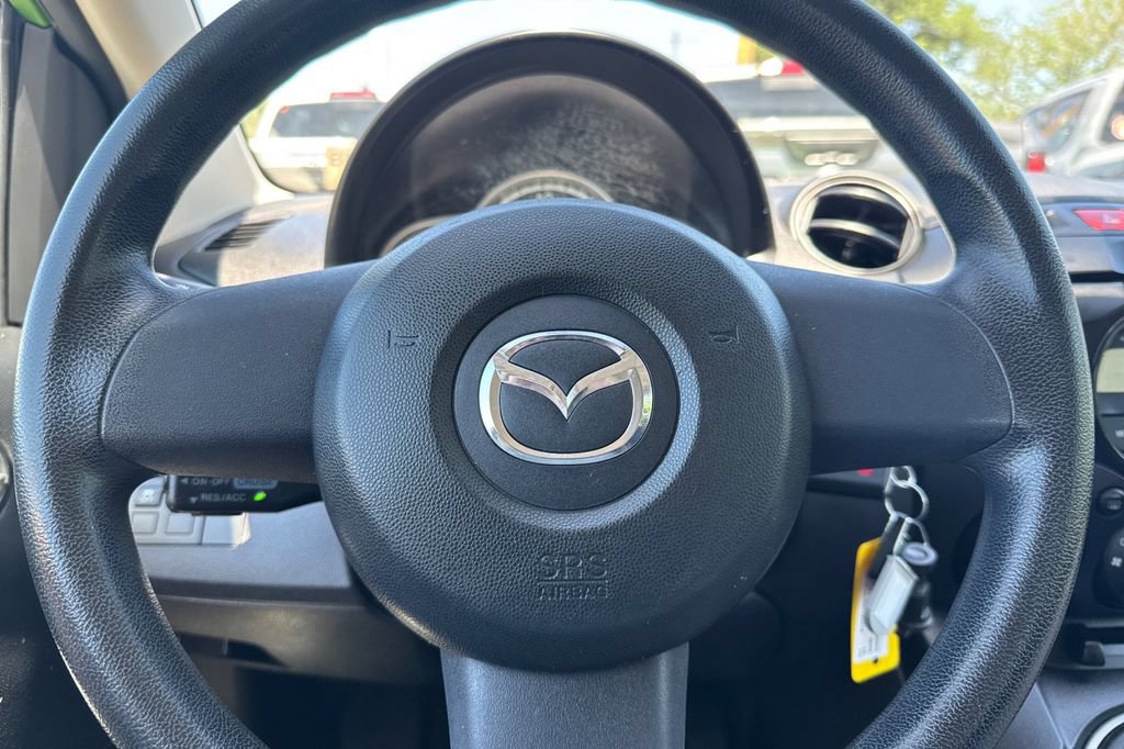 Used 2013 MAZDA MAZDA2 Sport FWD image 22