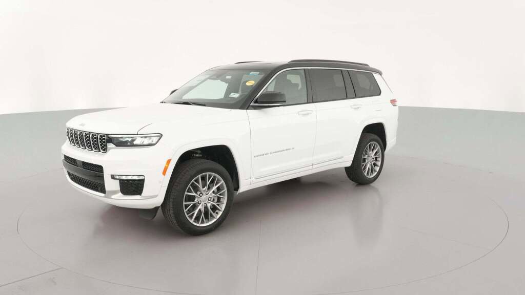 New 2025 Jeep Grand Cherokee L Summit w/ Luxury Tech Group V