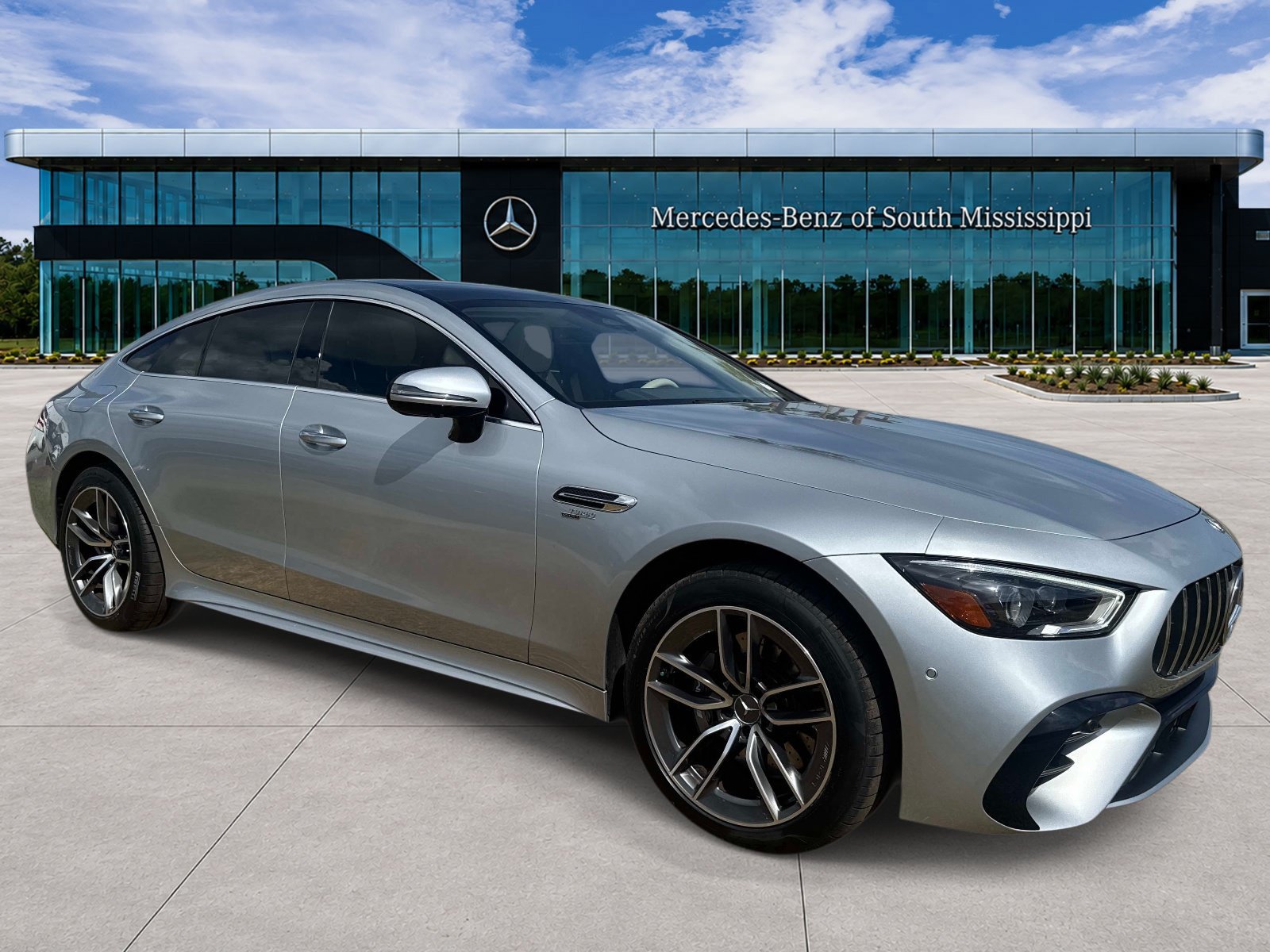 Used 2024 Mercedes-Benz AMG GT 43 image 3