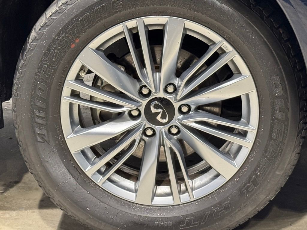 Certified 2024 INFINITI QX80 Luxe image 10