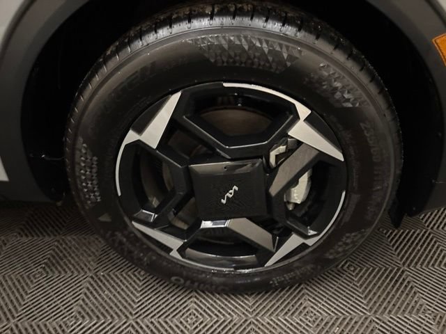 Certified 2026 Kia Sportage EX FWD image 24