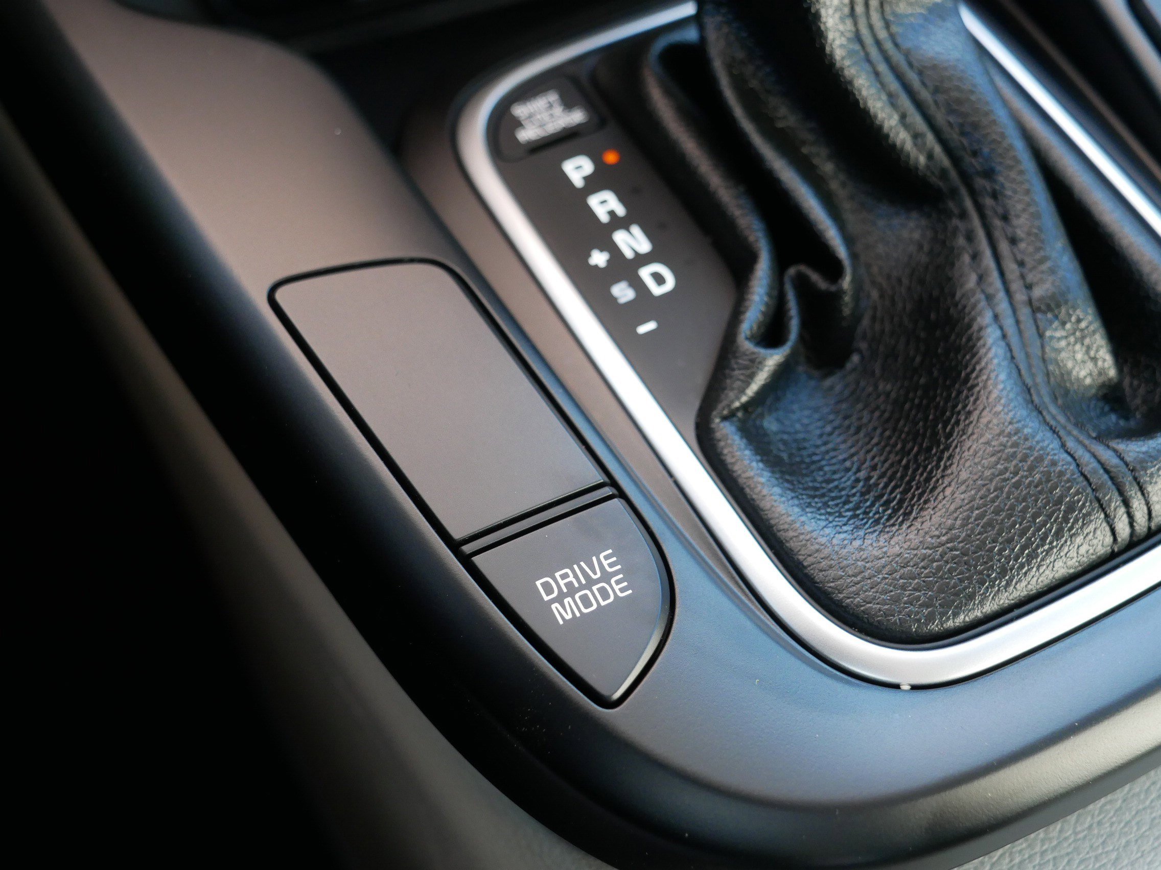 Certified 2025 Kia Soul S image 32