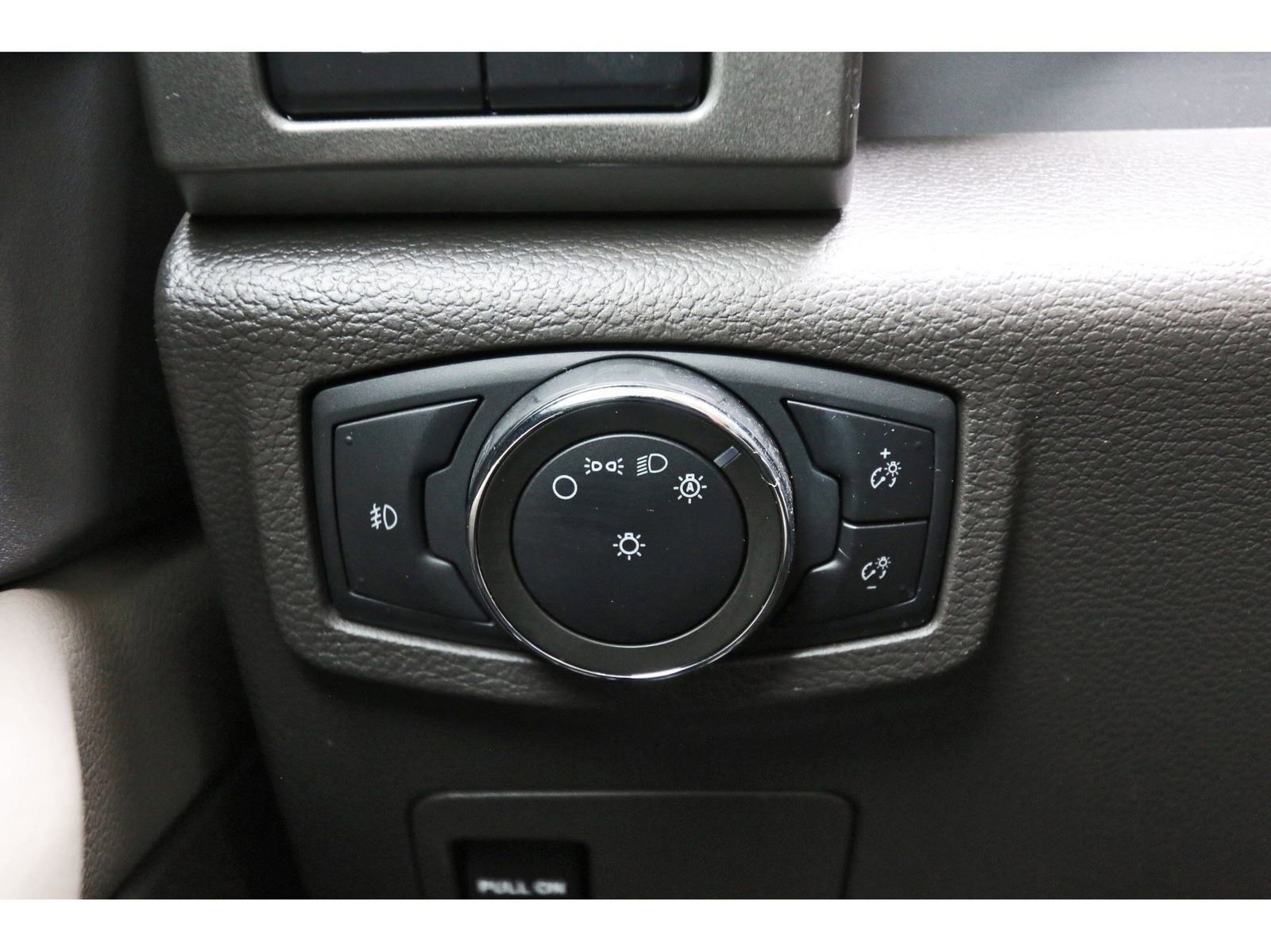 Used 2020 Ford Expedition XLT w/ Equipment Group 202A RWD image 20