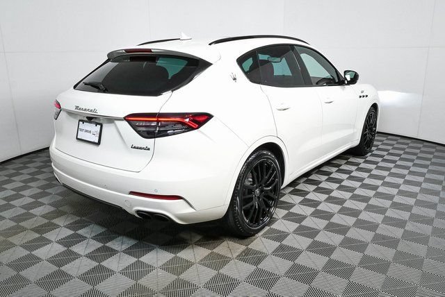 Certified 2022 Maserati Levante GT AWD/4WD image 31