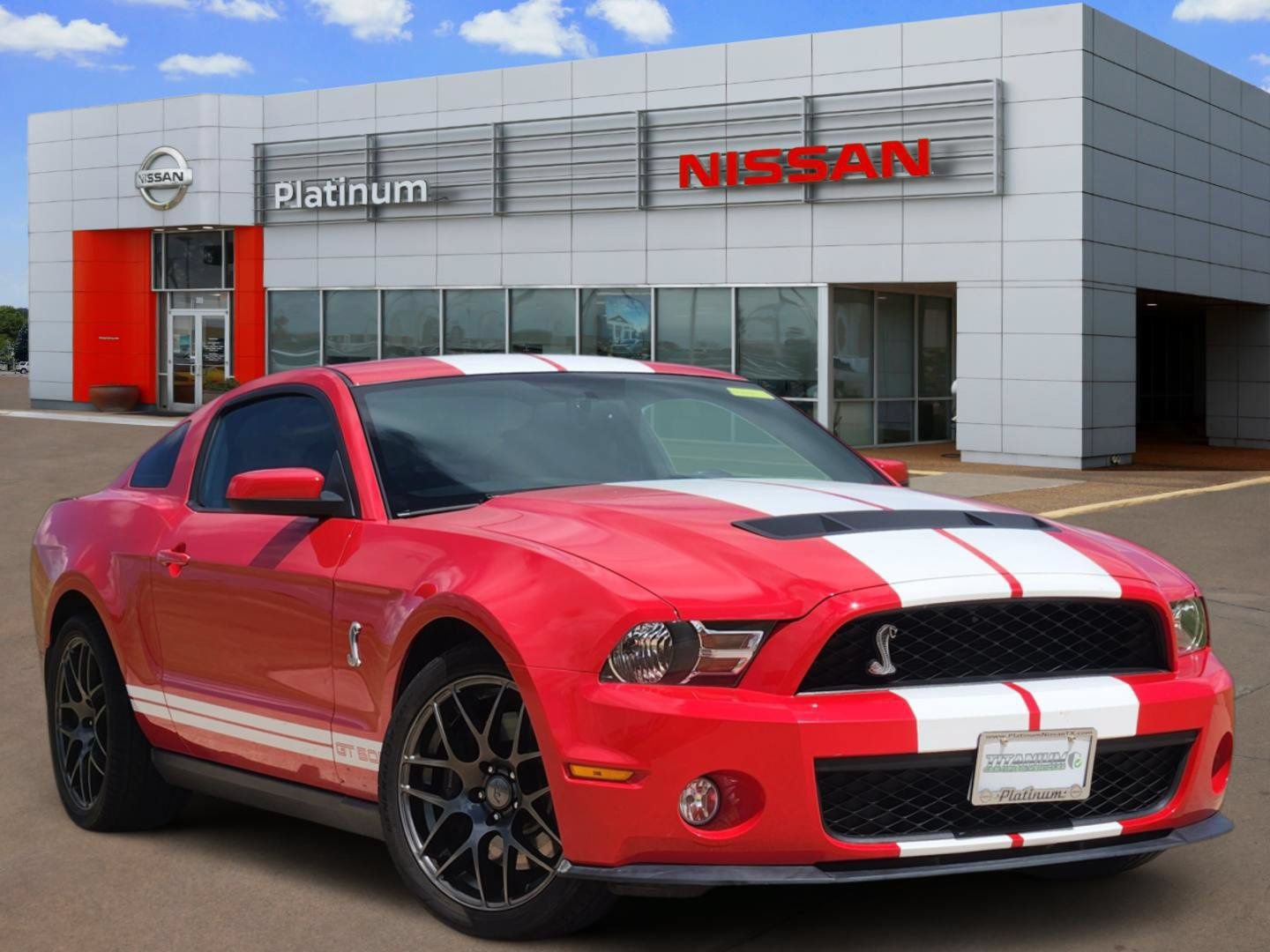 Used 2010 Ford Mustang Shelby GT500 RWD image 1