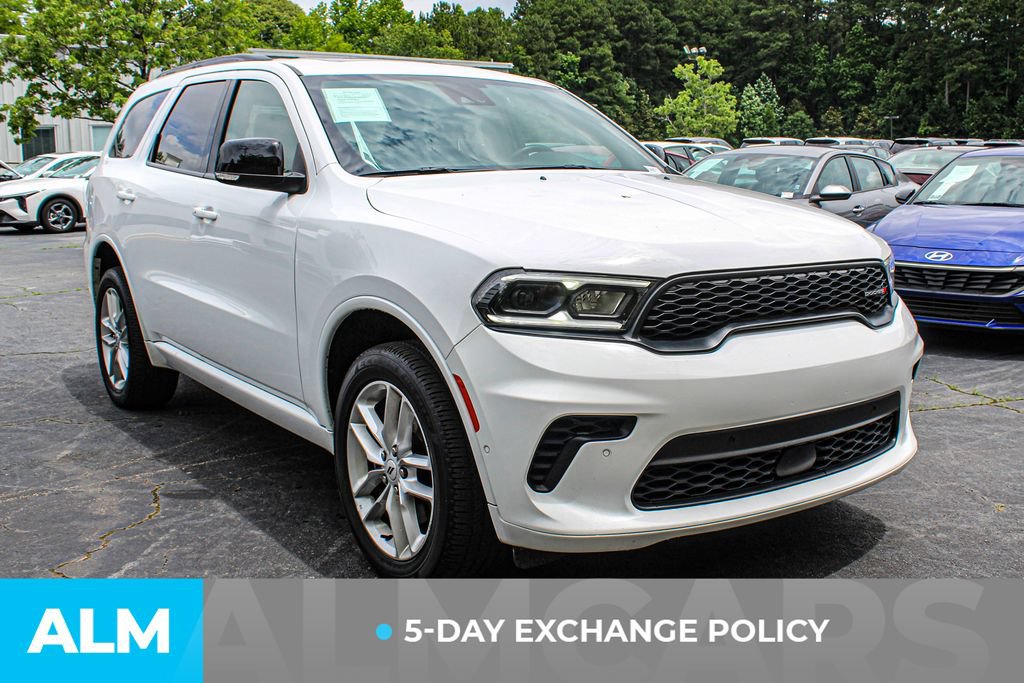 Used 2025 Dodge Durango GT AWD/4WD image 3