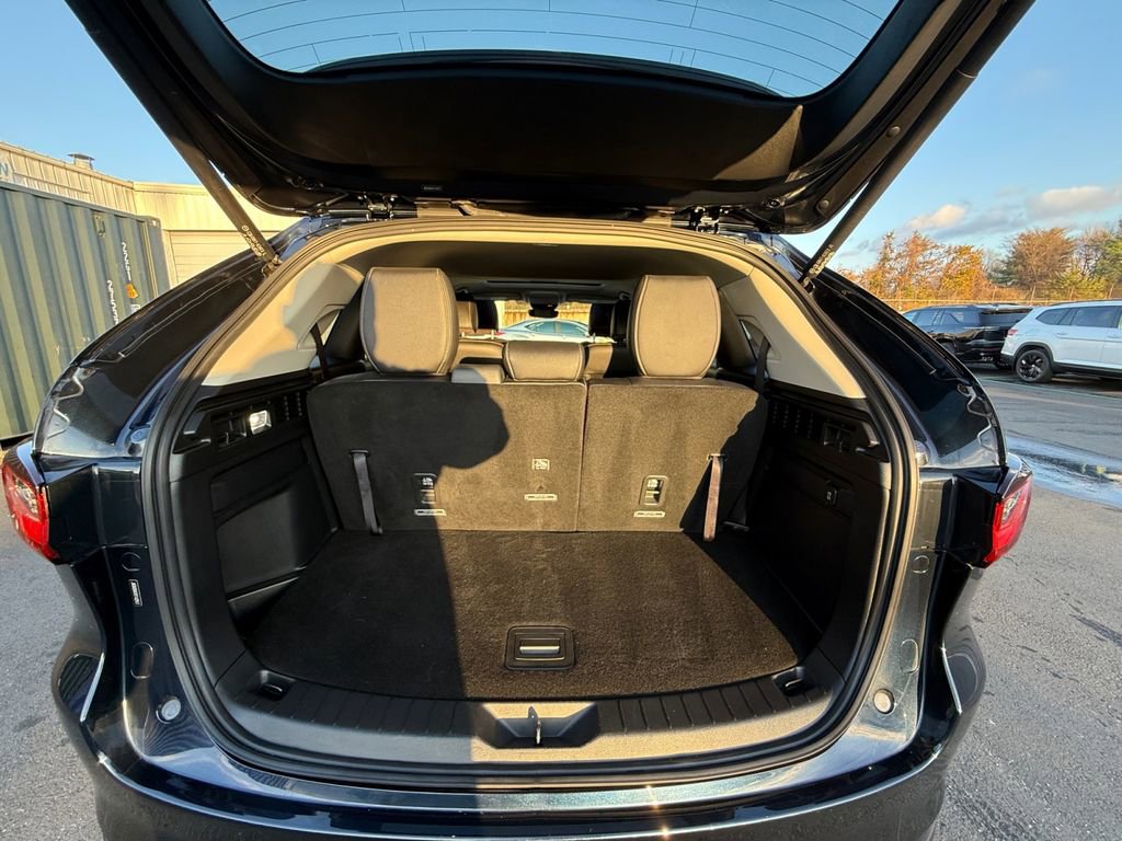 Used 2024 MAZDA CX-90 Plug-In Hybrid w/ Preferred image 26