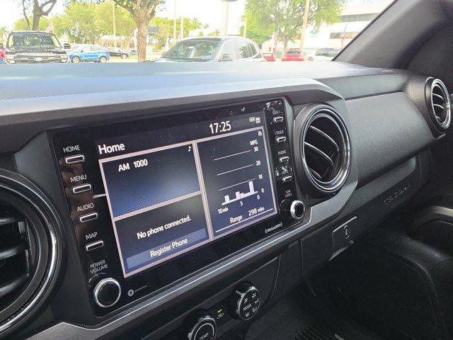Used 2020 Toyota Tacoma TRD Off-Road w/ Technology Package AWD/4WD image 22