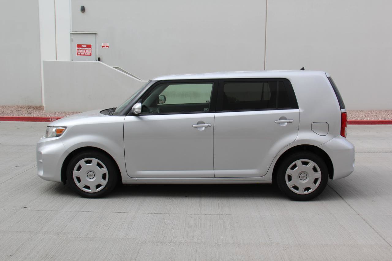 Used 2012 Scion xB image 8