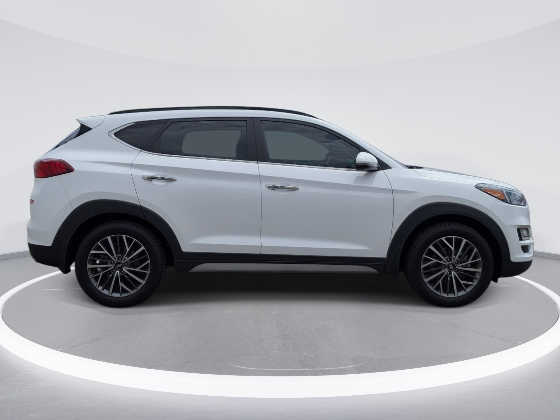 Used 2020 Hyundai Tucson Ultimate w/ Cargo Package AWD/4WD image 4