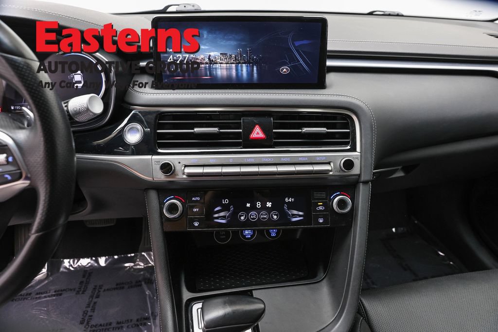 Used 2025 Genesis G70 2.5T RWD image 12